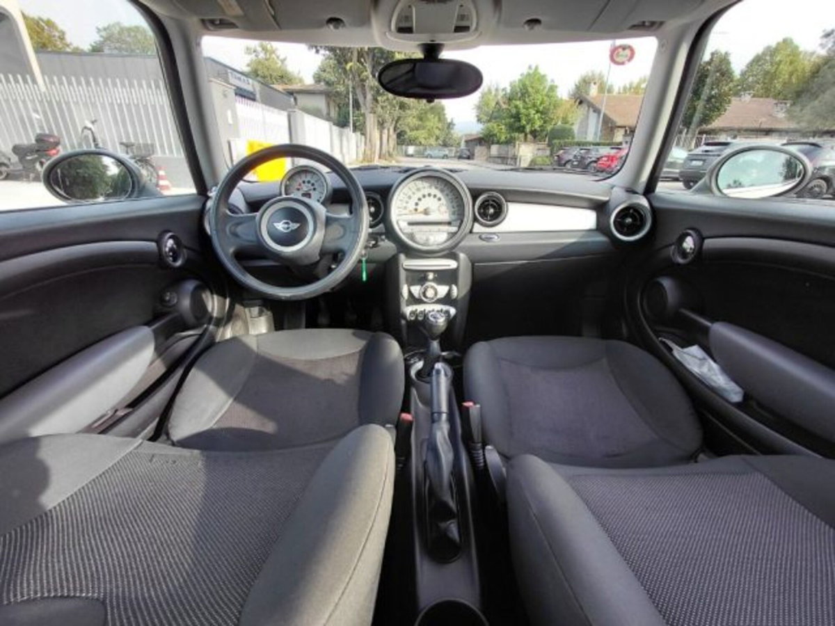 MINI Mini 1.4 16V One (55kW) (12)