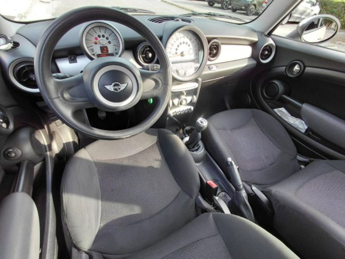 MINI Mini 1.4 16V One (55kW) (16)