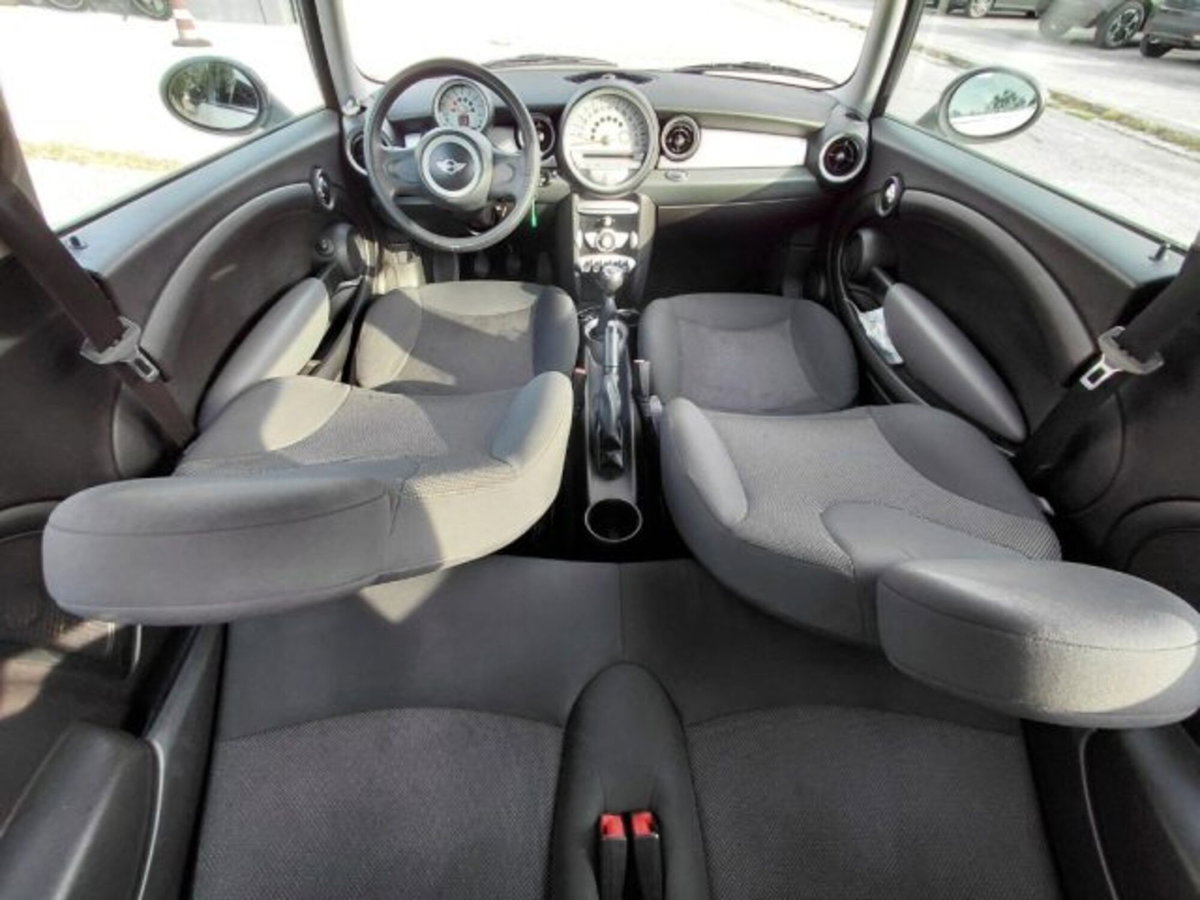 MINI Mini 1.4 16V One (55kW) (9)