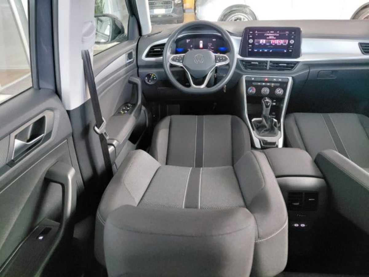 Volkswagen T-Roc 1.5 tsi Life dsg (10)