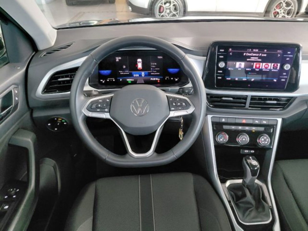 Volkswagen T-Roc 1.5 tsi Life dsg (16)