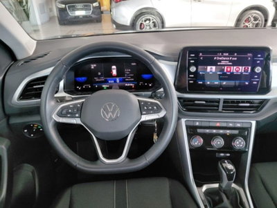 Volkswagen T-Roc 1.5 tsi Life dsg (17)