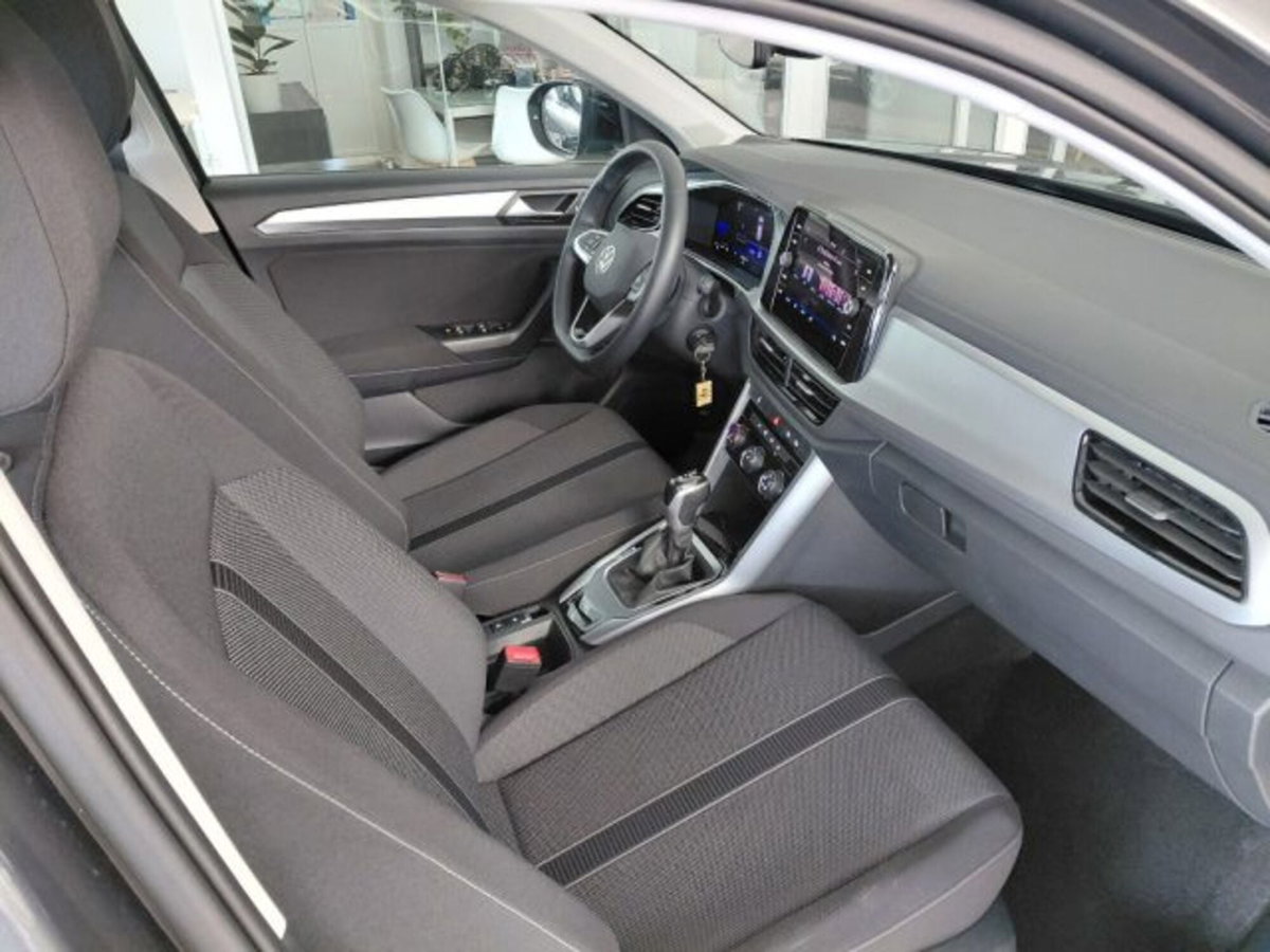 Volkswagen T-Roc 1.5 tsi Life dsg (18)