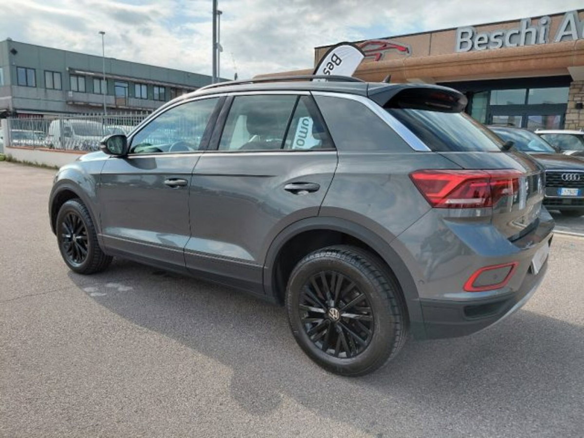 Volkswagen T-Roc 1.5 tsi Life dsg (3)