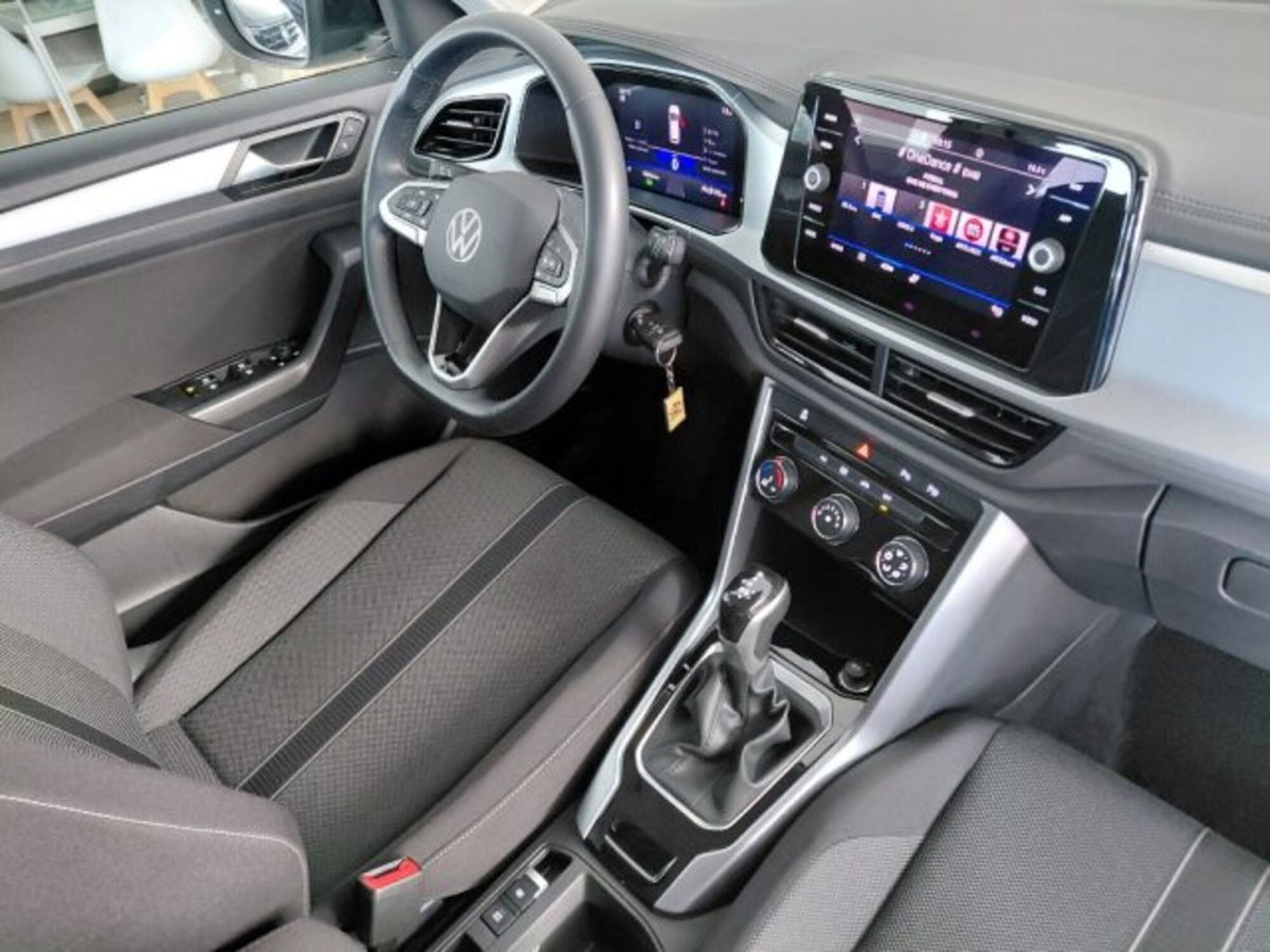 Volkswagen T-Roc 1.5 tsi Life dsg (19)