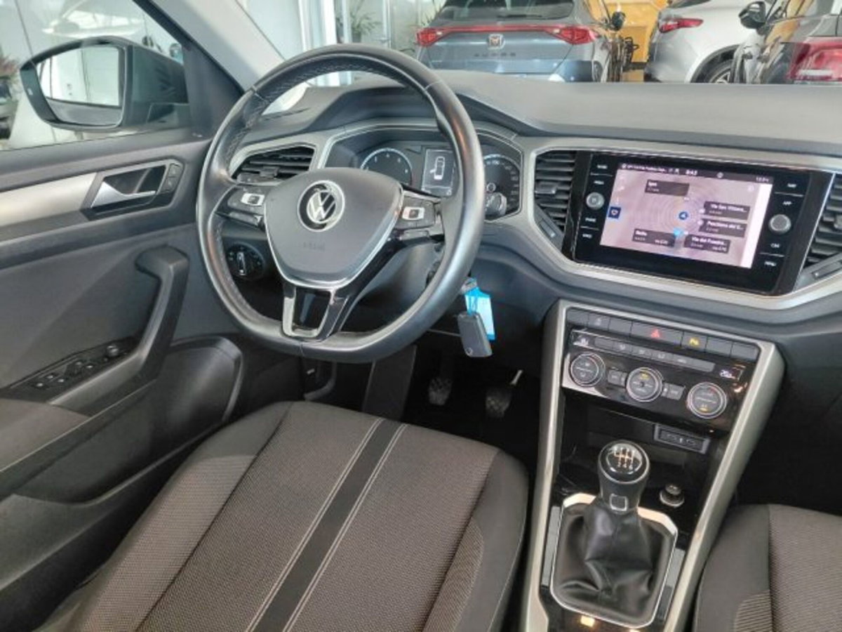 Volkswagen T-Roc 1.0 TSI Business BlueMotion Technology (17)