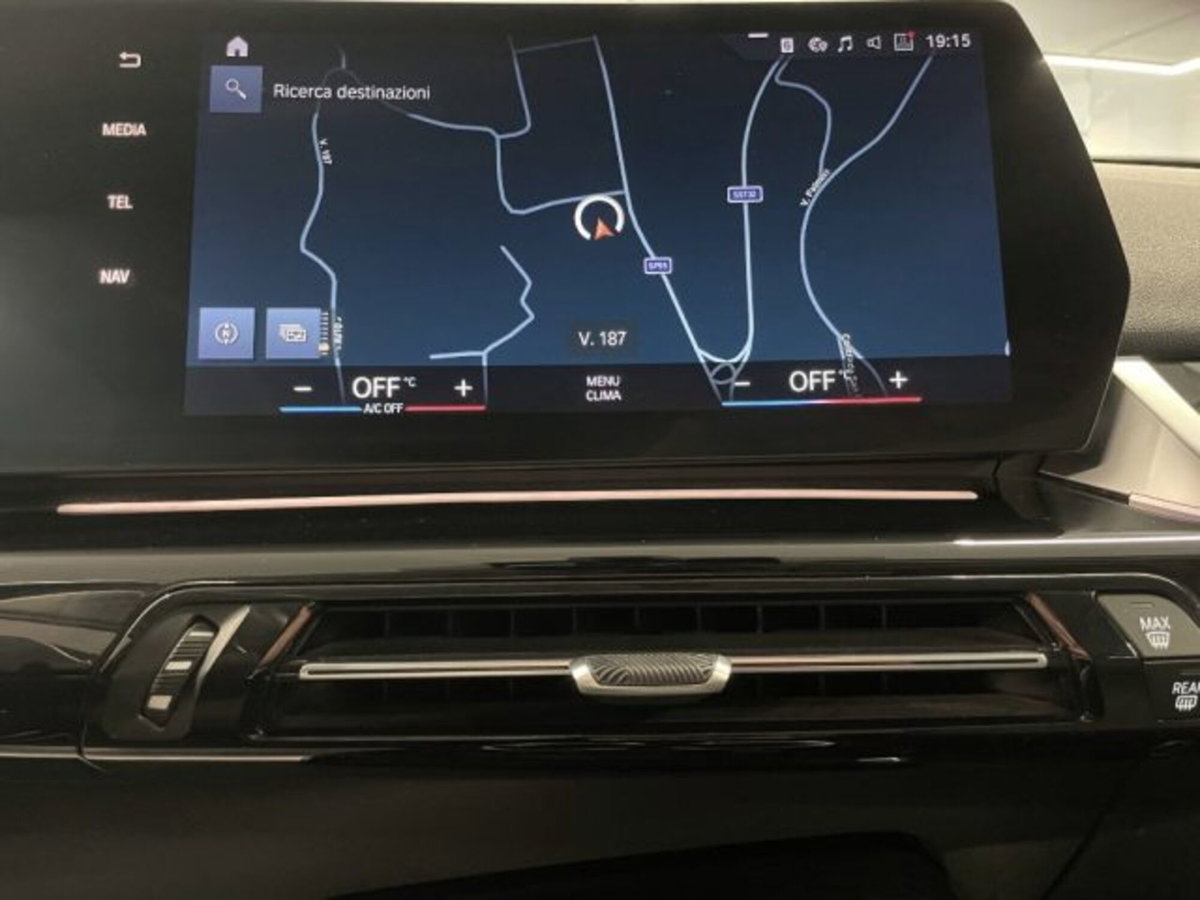 BMW X1 sDrive 18d Edition Essence (15)