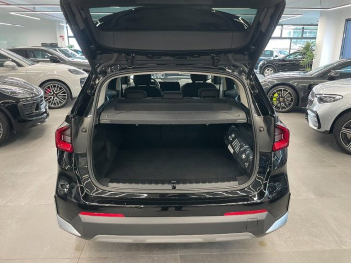 BMW X1 sDrive 18d Edition Essence (5)