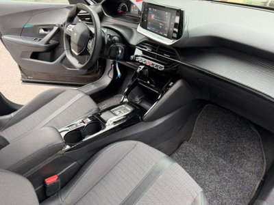 Peugeot 2008 PureTech 130 S&S EAT8 Allure Pack (16)