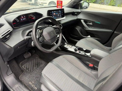 Peugeot 2008 PureTech 130 S&S EAT8 Allure Pack (9)