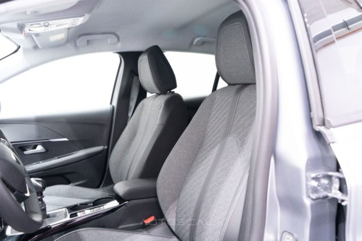 Peugeot 208 1.2 puretech Active s&s 100cv (10)