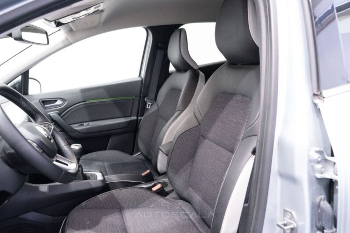 Renault Captur 1.0 tce Techno 90cv (12)