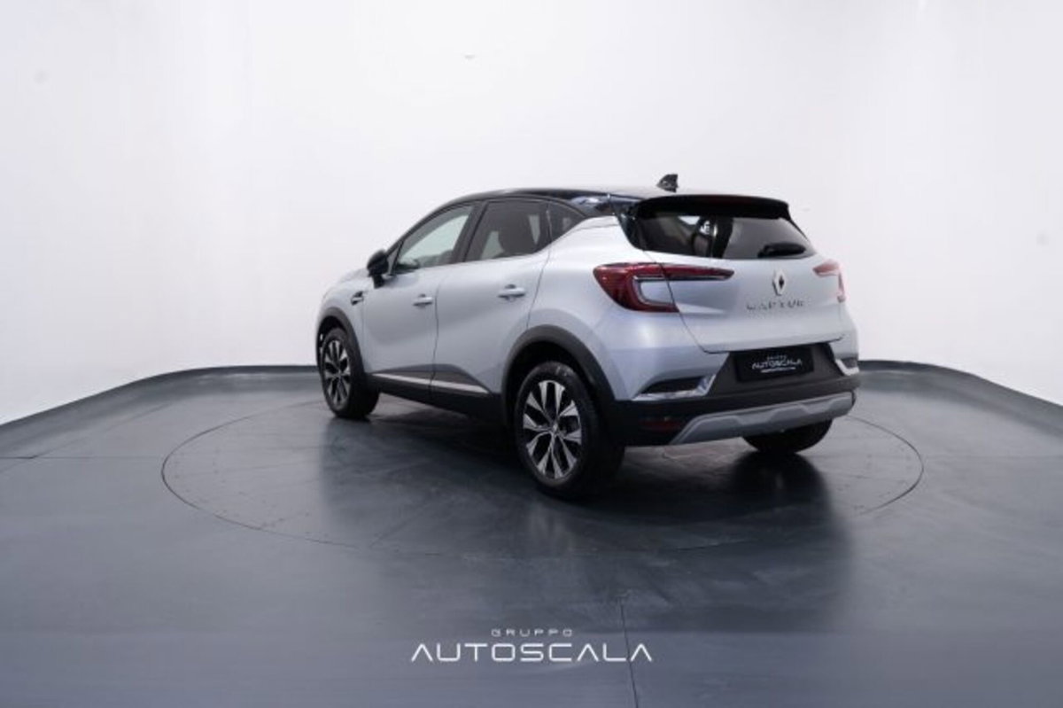 Renault Captur 1.0 tce Techno 90cv (4)