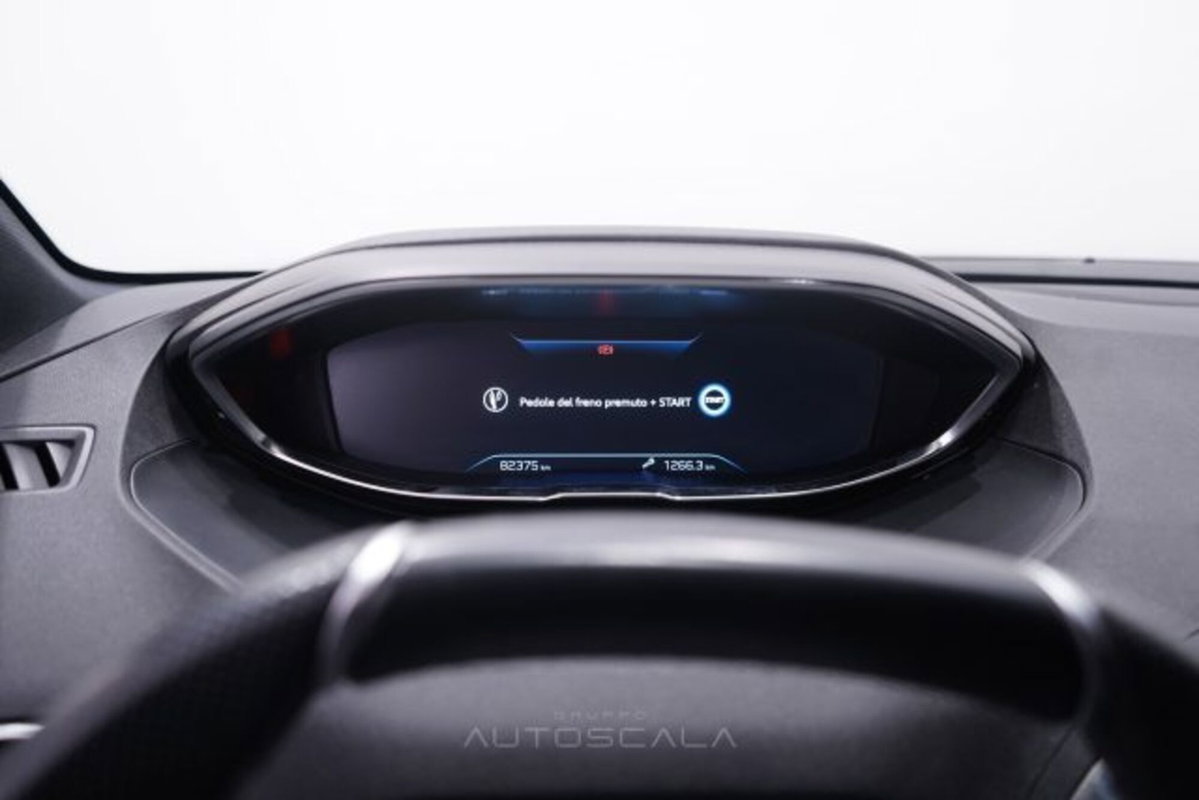 Peugeot 3008 BlueHDi 130 S&S EAT8 GT Line (13)