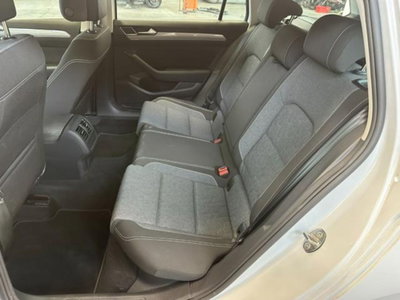 Volkswagen Passat Variant 2.0 TDI SCR EVO DSG Business (11)