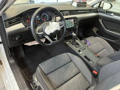 Volkswagen Passat Variant 2.0 TDI SCR EVO DSG Business (12)