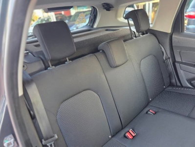 Dacia Duster 1.5 dCi 8V 110 CV 4x2 Comfort (14)
