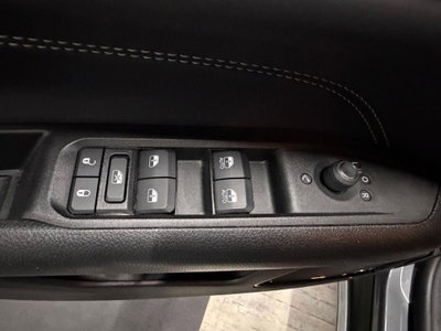 Jeep Compass 1.3 T4 190CV PHEV AT6 4xe Limited (14)