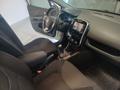 Renault Clio 1.5 dCi 8V 75CV 5 porte Costume National (11)