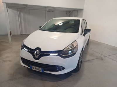 Renault Clio 1.5 dCi 8V 75CV 5 porte Costume National (4)