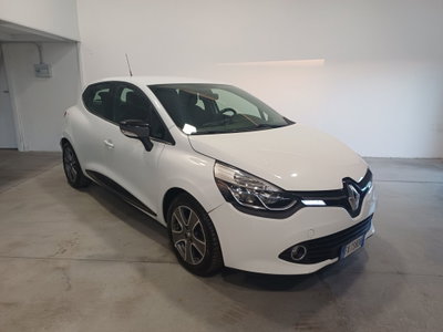Renault Clio 1.5 dCi 8V 75CV 5 porte Costume National (5)