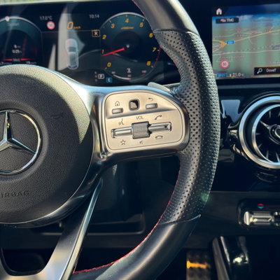 Mercedes-Benz Classe A 200 Premium (10)