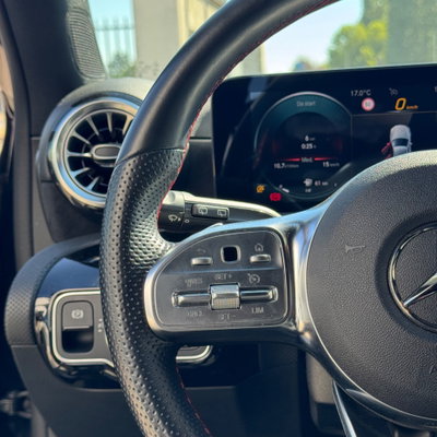 Mercedes-Benz Classe A 200 Premium (11)