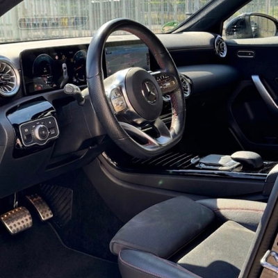 Mercedes-Benz Classe A 200 Premium (6)