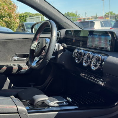 Mercedes-Benz Classe A 200 Premium (7)