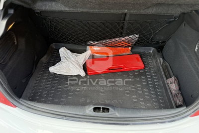 Peugeot 208 HDi 68 CV 3 porte Allure (15)