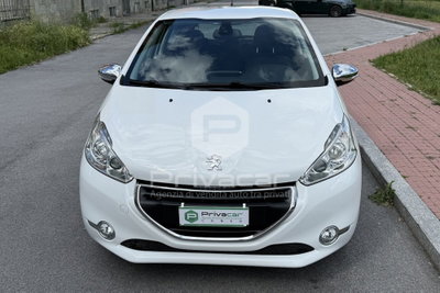 Peugeot 208 HDi 68 CV 3 porte Allure (2)