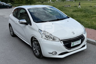 Peugeot 208 HDi 68 CV 3 porte Allure (3)