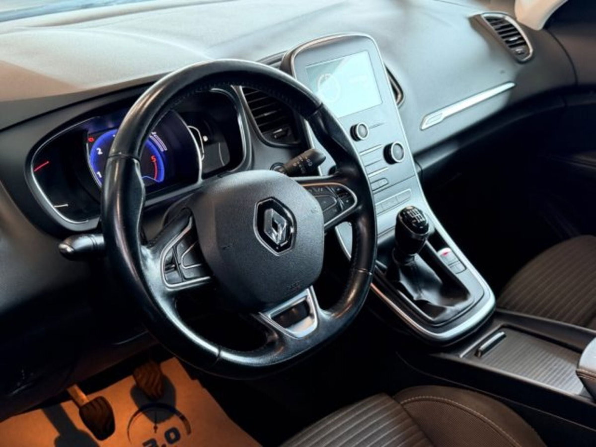 Renault Scenic E-Tech Electric XMod dCi 110 CV Start&Stop Energy Limited (7)