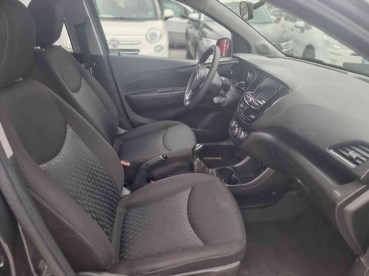 Opel Karl Rocks 1.0 73 CV (9)