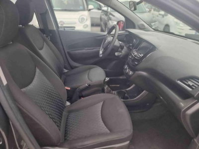 Opel Karl Rocks 1.0 73 CV (9)