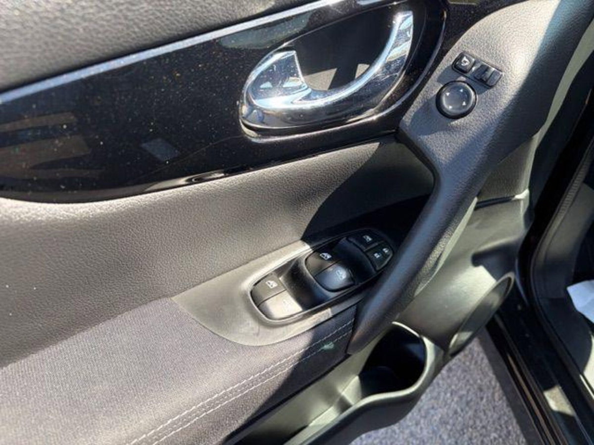 Nissan Qashqai 1.5 dCi 115 CV DCT N-Connecta (12)