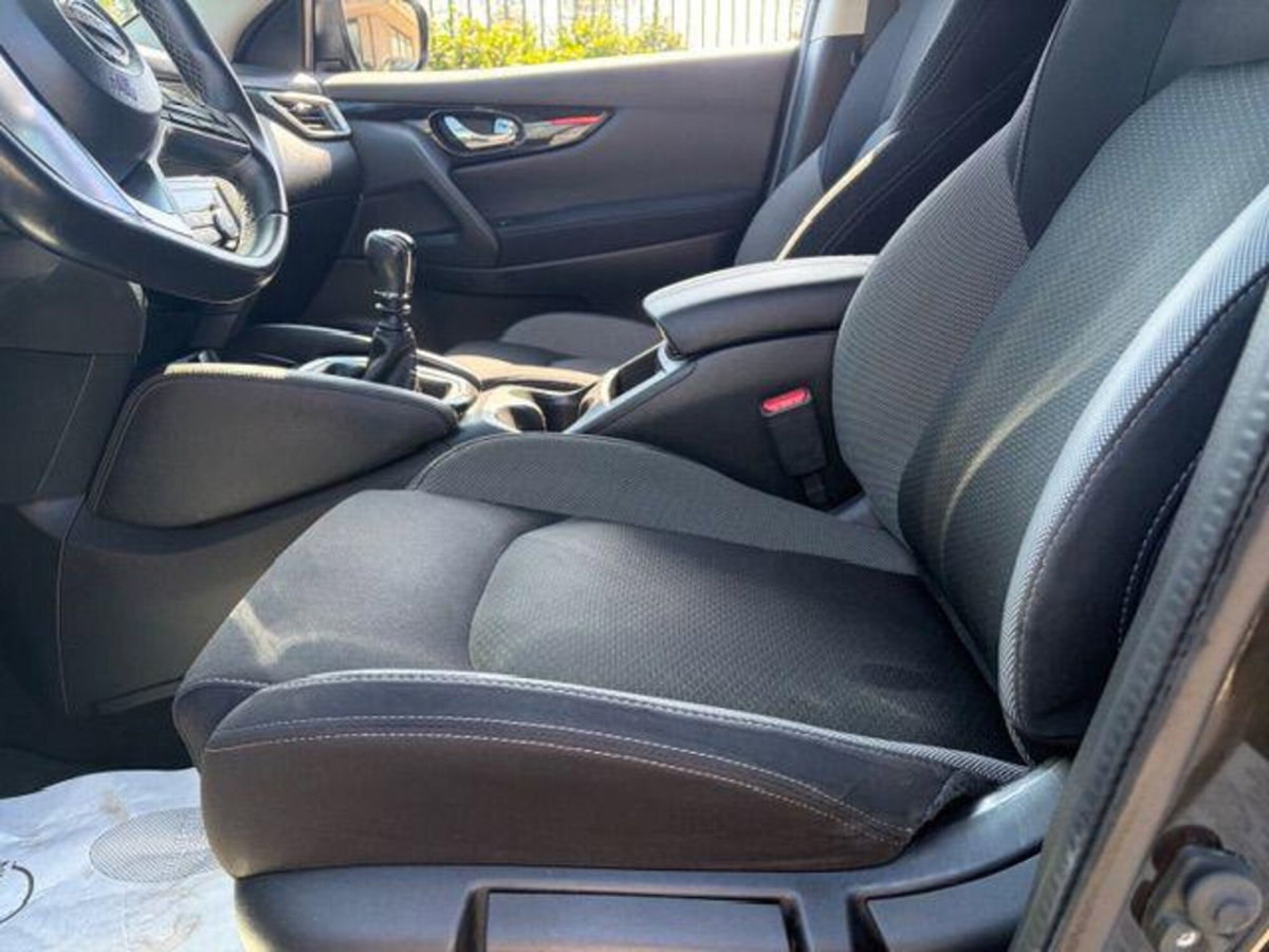 Nissan Qashqai 1.5 dCi 115 CV DCT N-Connecta (13)