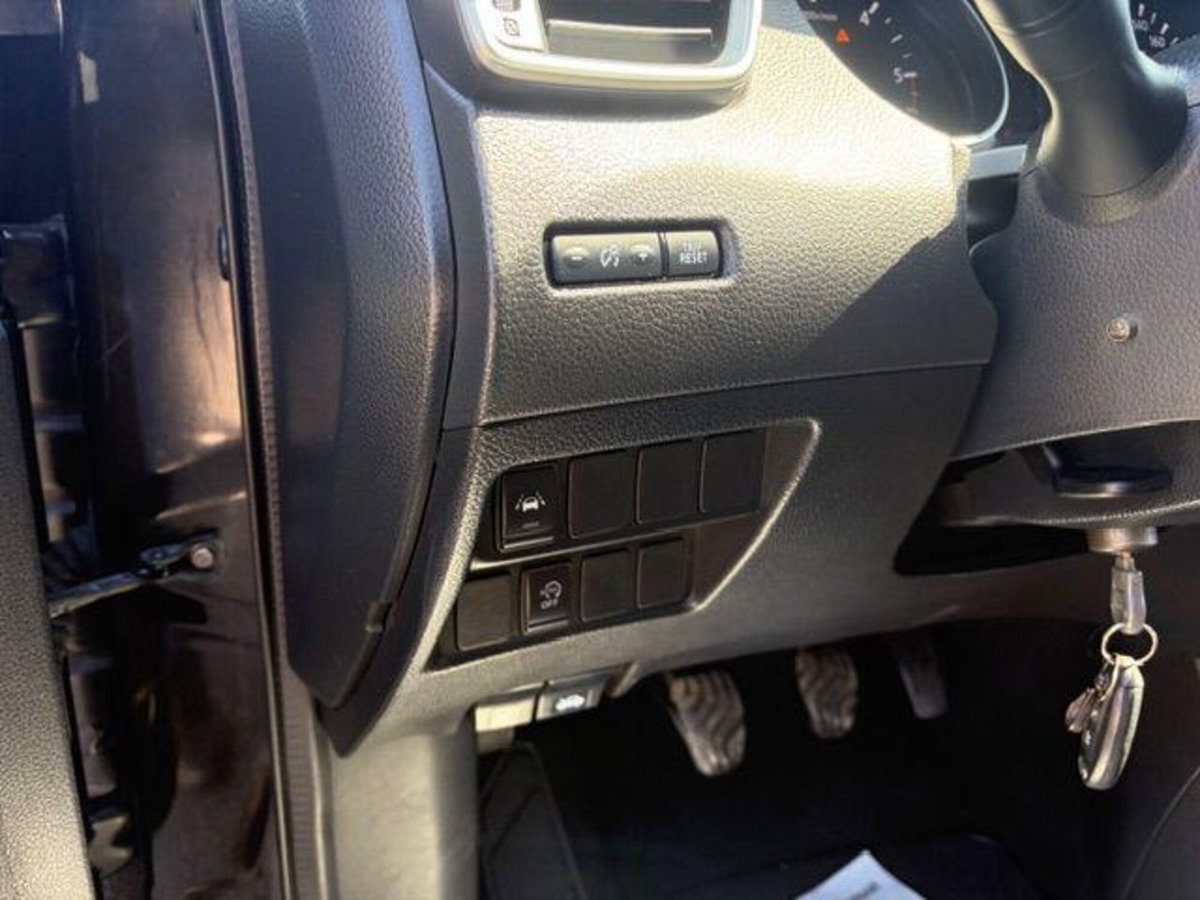 Nissan Qashqai 1.5 dCi 115 CV DCT N-Connecta (15)