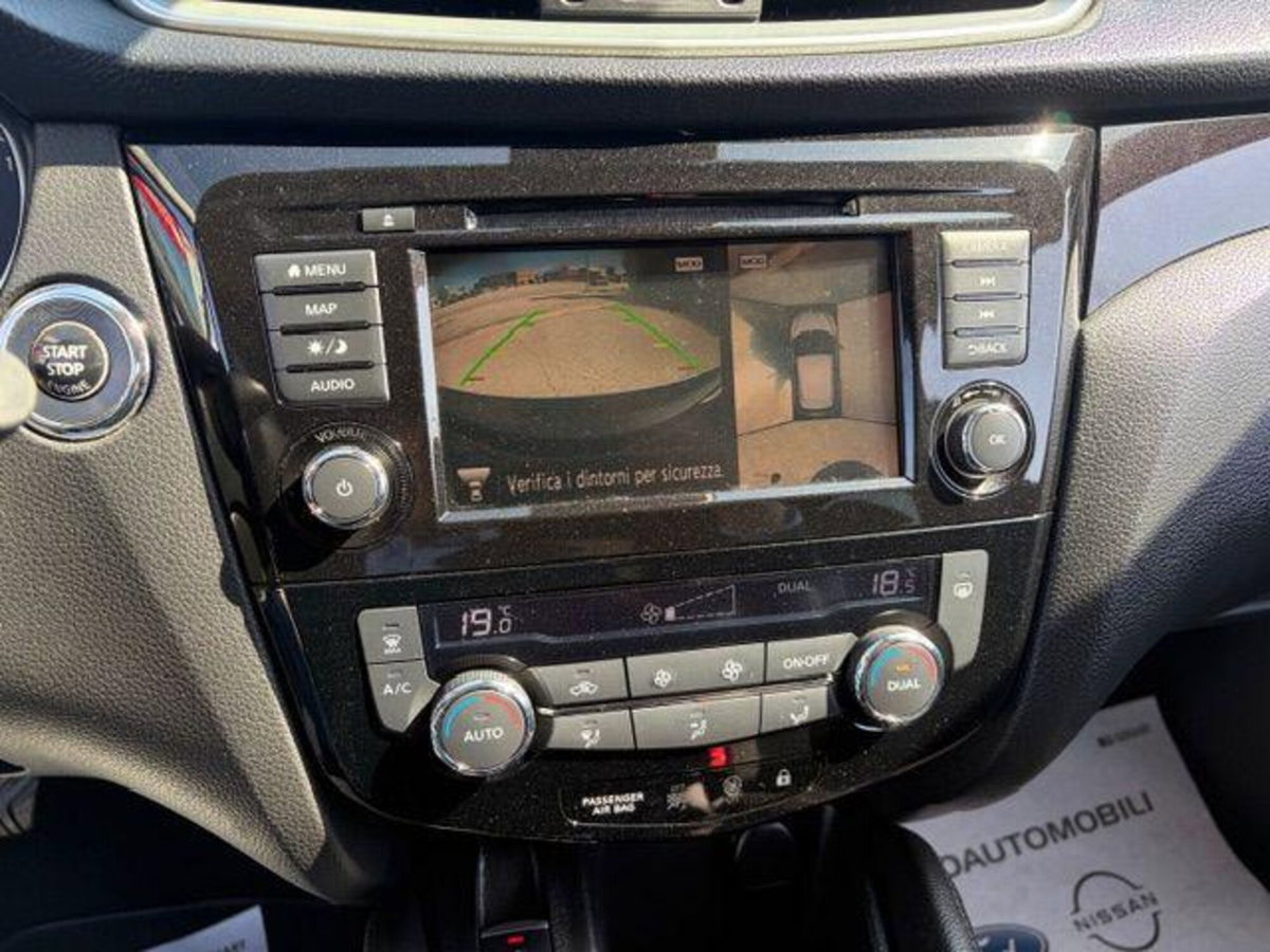 Nissan Qashqai 1.5 dCi 115 CV DCT N-Connecta (18)