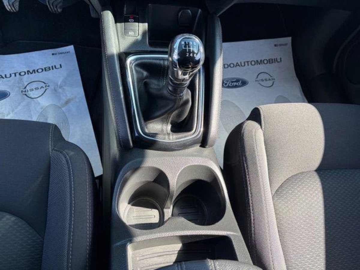 Nissan Qashqai 1.5 dCi 115 CV DCT N-Connecta (19)