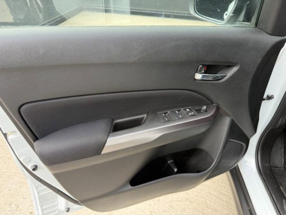 Suzuki Vitara 1.4h Top Kuro 4wd allgrip 110cv (10)