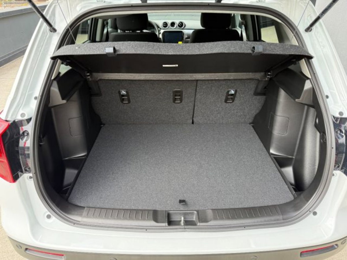 Suzuki Vitara 1.4h Top Kuro 4wd allgrip 110cv (4)