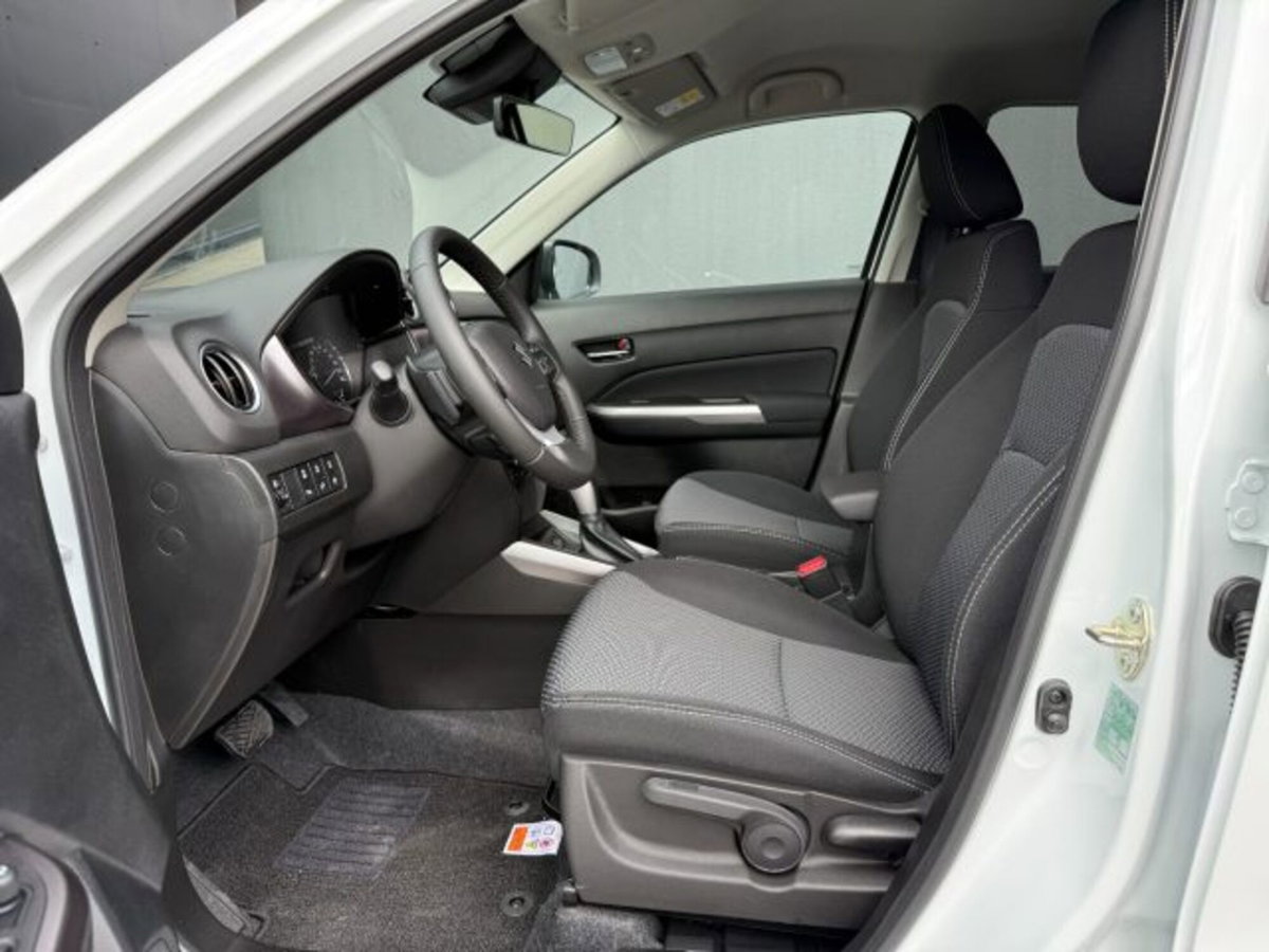Suzuki Vitara 1.4h Top Kuro 4wd allgrip 110cv (5)