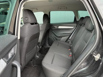 Skoda Karoq 2.0 tdi Selection 4x4 150cv dsg (5)
