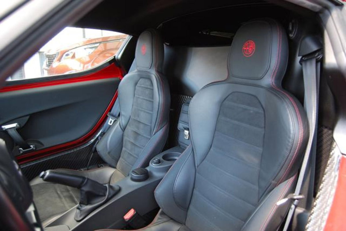 Alfa Romeo 4C Coupé 4C 1750 TBi (15)
