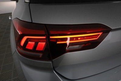 Volkswagen T-Roc 1.5 tsi R-Line dsg (10)