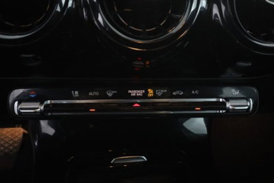 Mercedes-Benz Classe A 180 Automatic Executive (19)