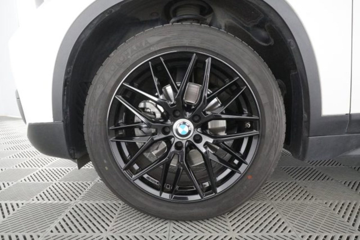 BMW X1 sDrive18d Advantage (8)