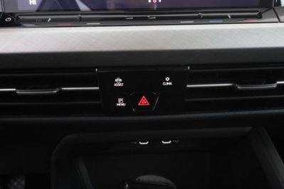 Volkswagen Golf Variant 1.0 eTSI EVO DSG Life (12)