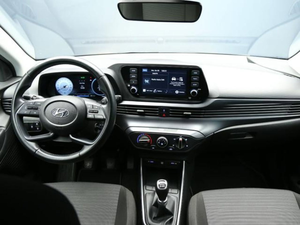 Hyundai i20 1.2 mpi Connectline mt (10)